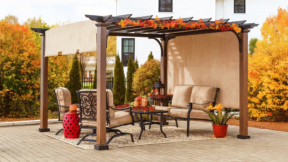 How to Decorate Your Pergola for a Cozy Fall Look: Style & Comfort Tips